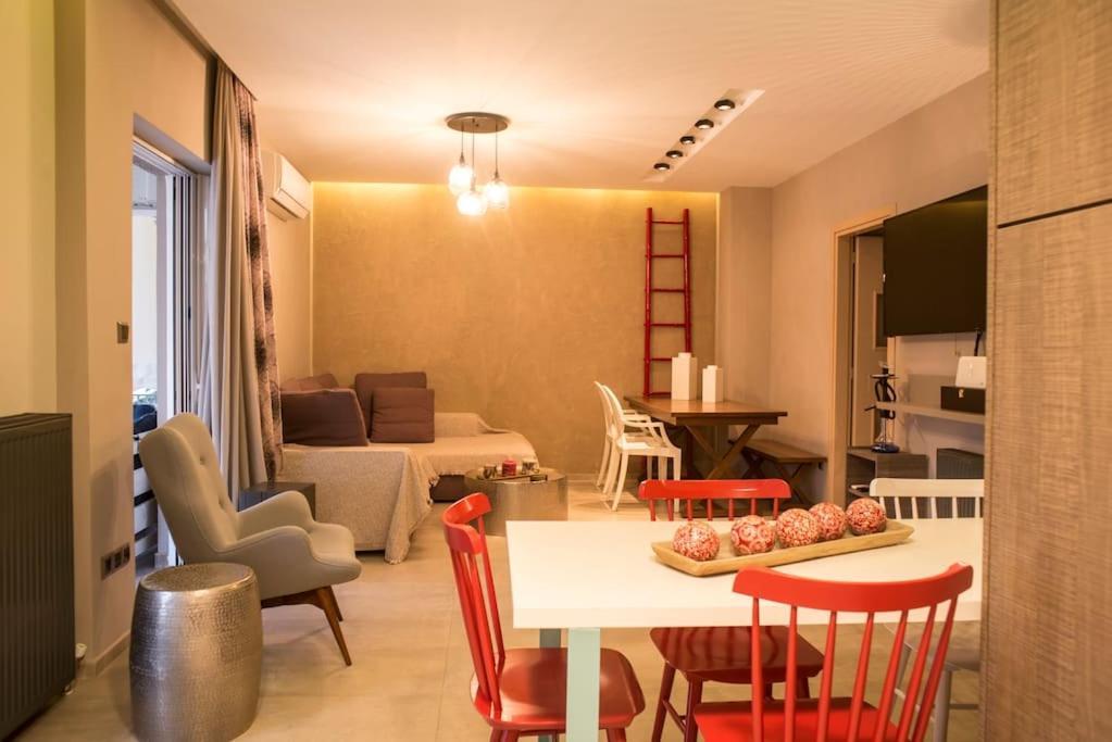 Deluxe Apartment In The Center كالاماتا المظهر الخارجي الصورة