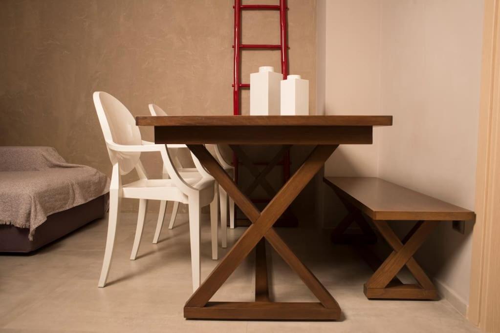 Deluxe Apartment In The Center كالاماتا المظهر الخارجي الصورة