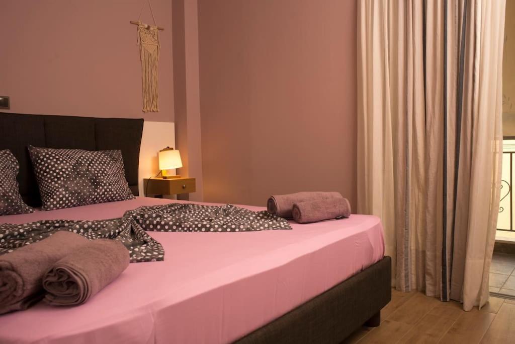 Deluxe Apartment In The Center كالاماتا المظهر الخارجي الصورة